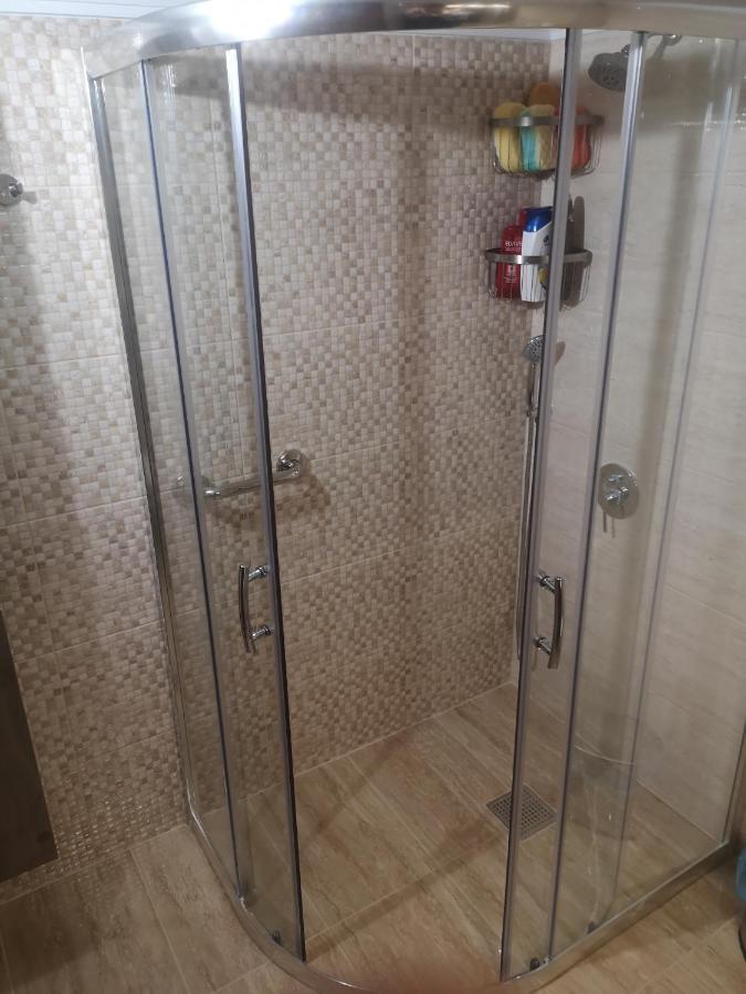 Comfortable Apartment In Kato Toumpa 塞萨洛尼基 外观 照片