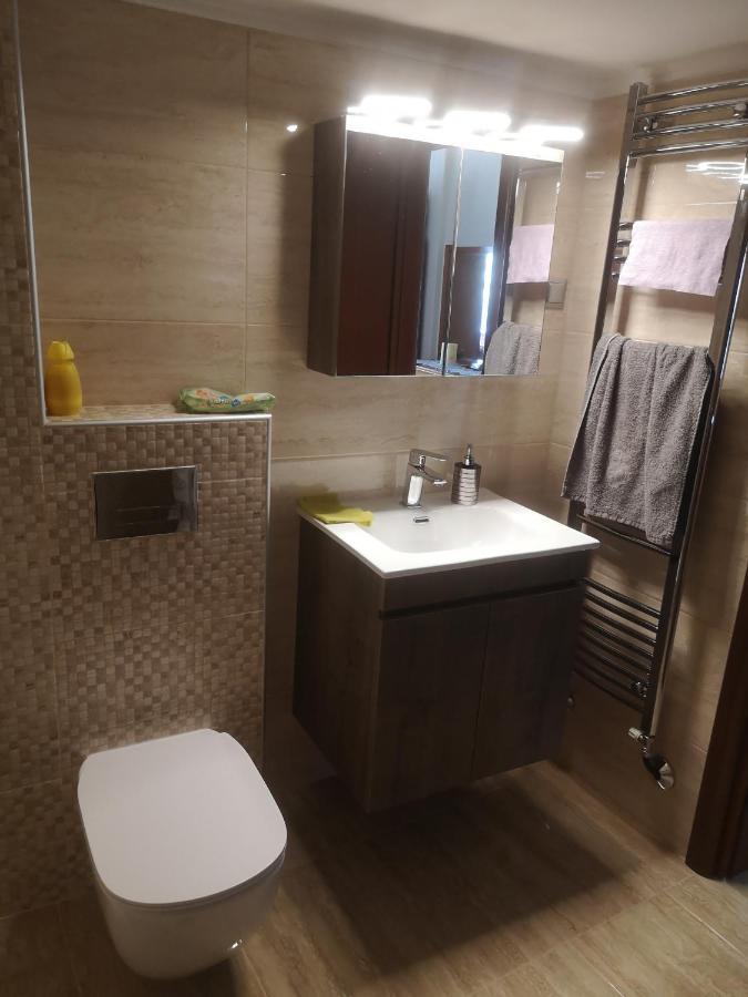 Comfortable Apartment In Kato Toumpa 塞萨洛尼基 外观 照片